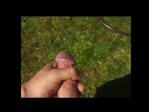 ❤️ A guapa quente recibe o seu coño rosa fodido e corre cun chorro nun xardín de verán ️❌ Vídeo de puta na pornografía gl.f150pulse.top ☑